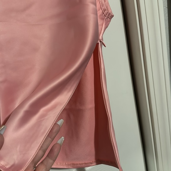 NWOT One shoulder pink satin top shein L - Picture 6 of 7